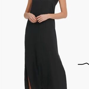 DKNY Linen Size M Black V-Neck Maxi Dress